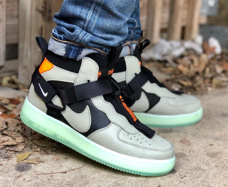 Nike Air Force 1 Utility Mid Strap 
