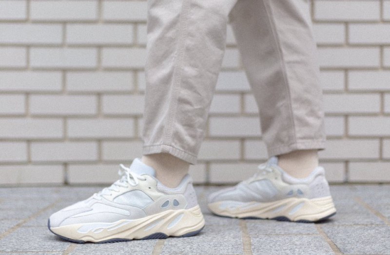 Adidas Yeezy Boost 700 'Analog' Review